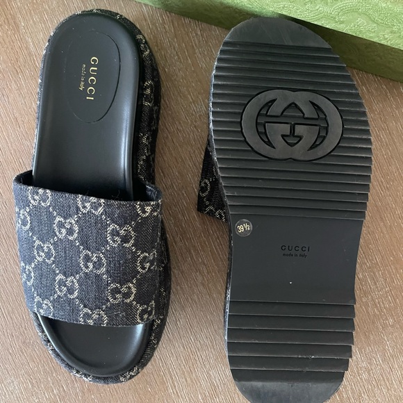 Gucci Platform Slides - Picture 3 of 3